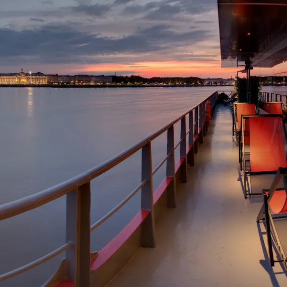 Croisière dîner - Bateaux Bordelais