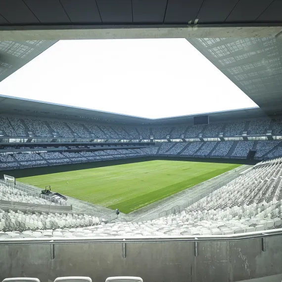 Stade Matmut pelouse et gradins